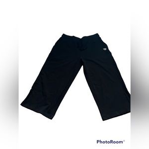 BALEAF Women's Capris - BNWT -Size Large